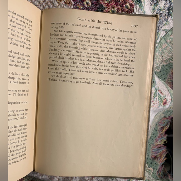 Vintage 1936 GONE WITH THE WIND Hardcover BOOK by Margaret Mitchell Macmillan Co - Picture 13 of 16